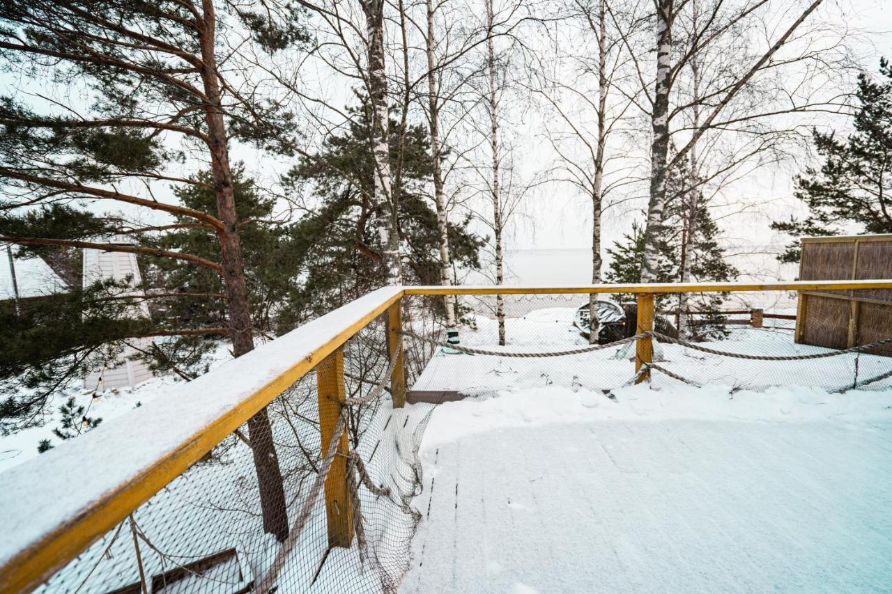 Готель Viesu Nams Мелнсілс Екстер'єр фото